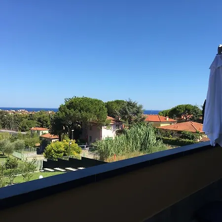 Al Castello Vistamare * Diano Marina