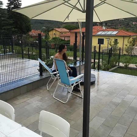 Al Castello Vistamare *