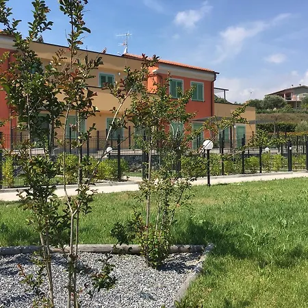 Al Castello Vistamare Nyaraló